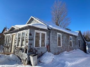 1007 Harrison St, Wakefield, MI 49968
