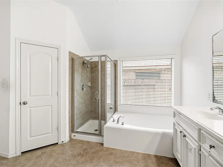 3802 Windmill Links Dr — Photo 18