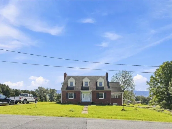 9706 Fairway Dr, New Market, VA 22844
