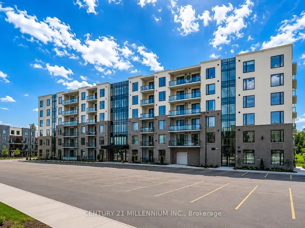 107 Roger St #607, Waterloo, ON N2J 0G3