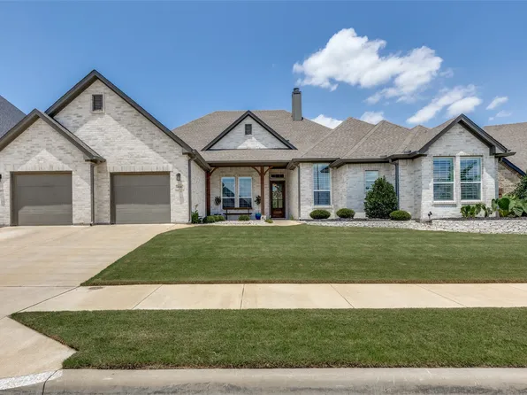 1348 Silent Springs Dr, Haslet, TX 76052