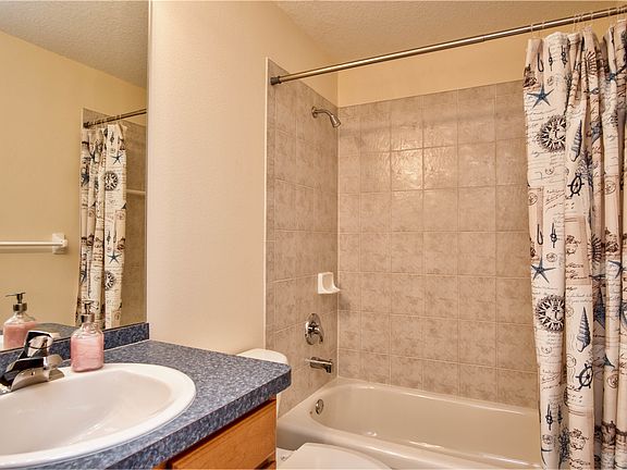 4th image of 2950 Northfield Dr