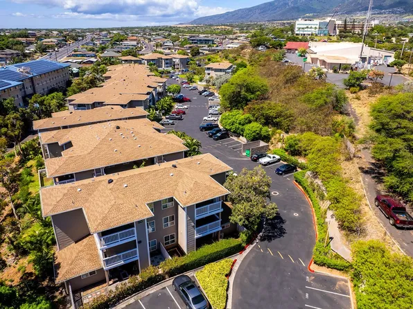 80 Kunihi Ln APT 412, Kahului, HI 96732