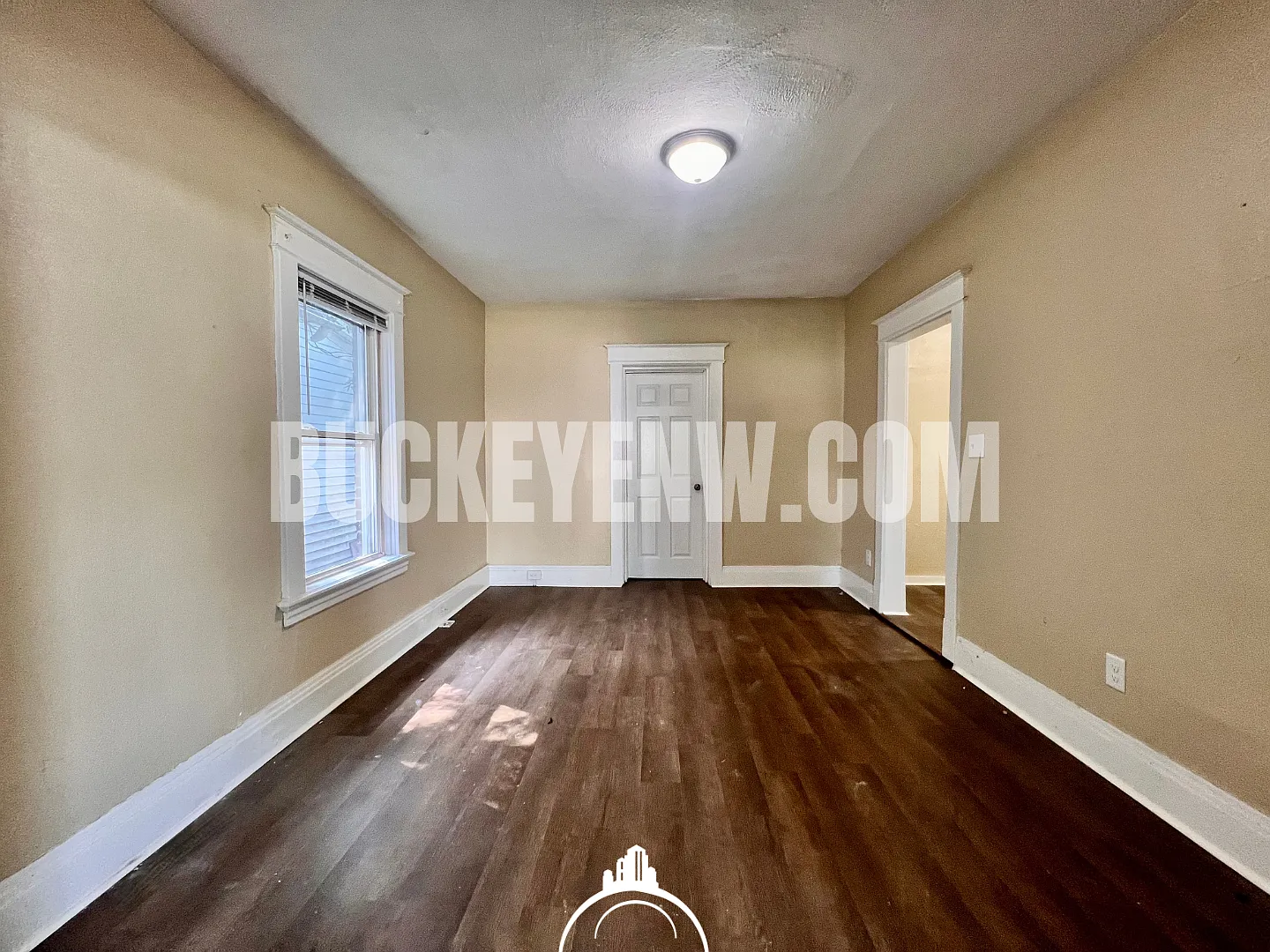 2 Bedroom House — Photo 3