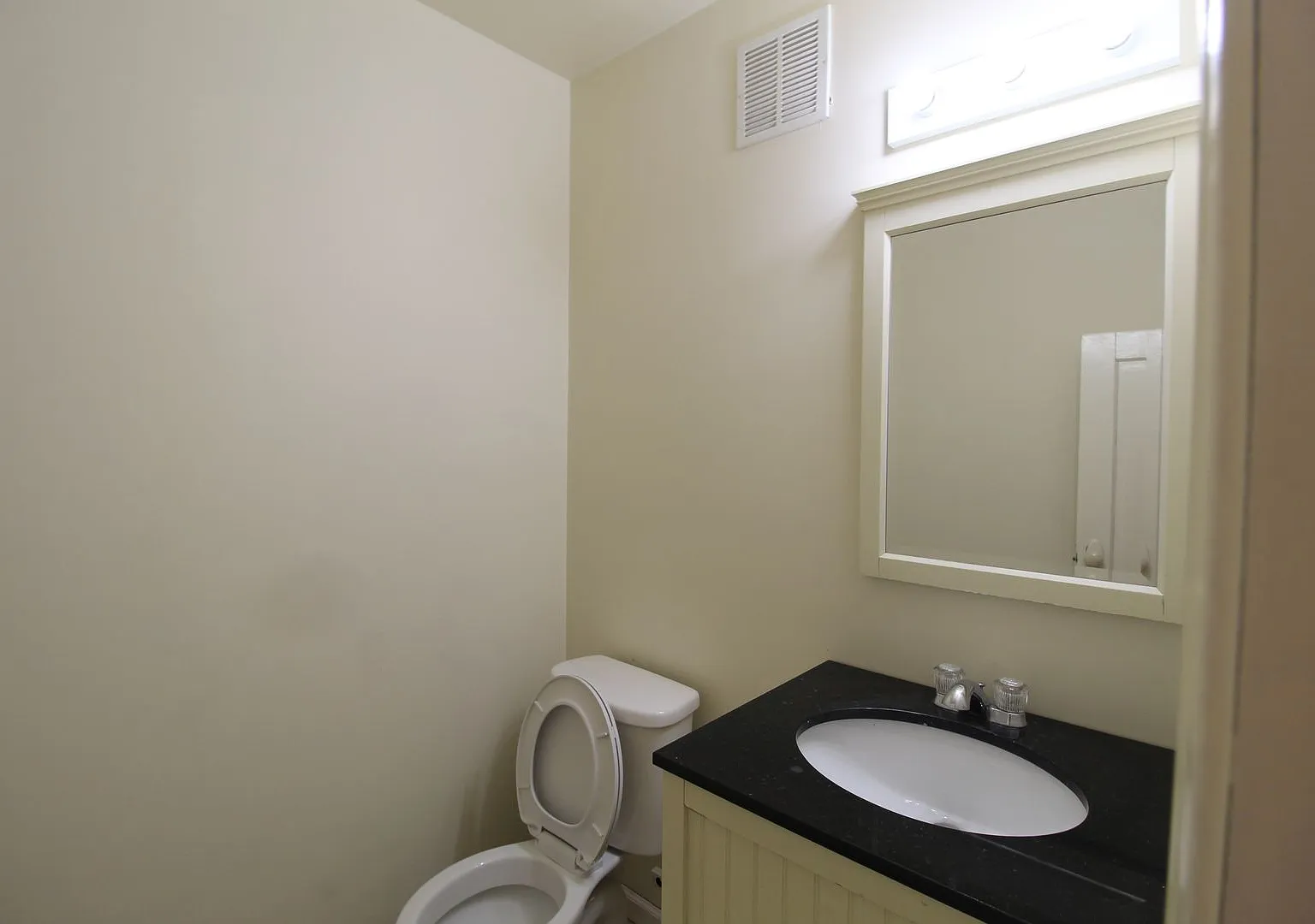 263 Old South High Street - Zoned R2 - OM/ OT — Photo 4
