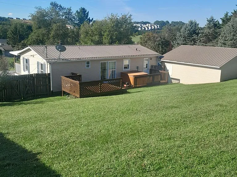 955 Beaver Dr — Photo 16