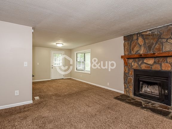 2nd image of 3025 Flowers Dr