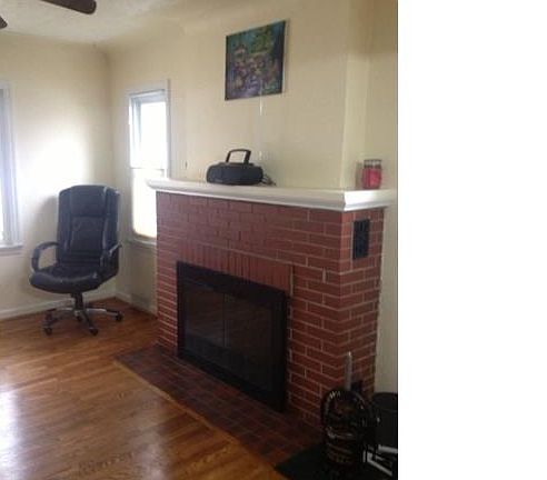 5th image of 4214 Moulton Dr