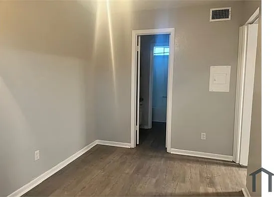 2650 McFaddin St #9 — Photo 7