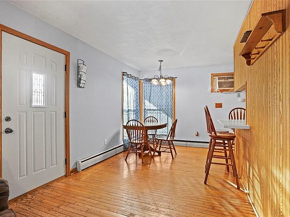 3rd image of 354 W Randolph St
