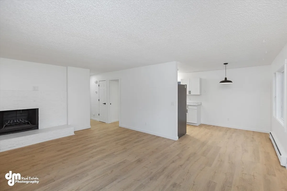 5408 Camelot Dr — Photo 1