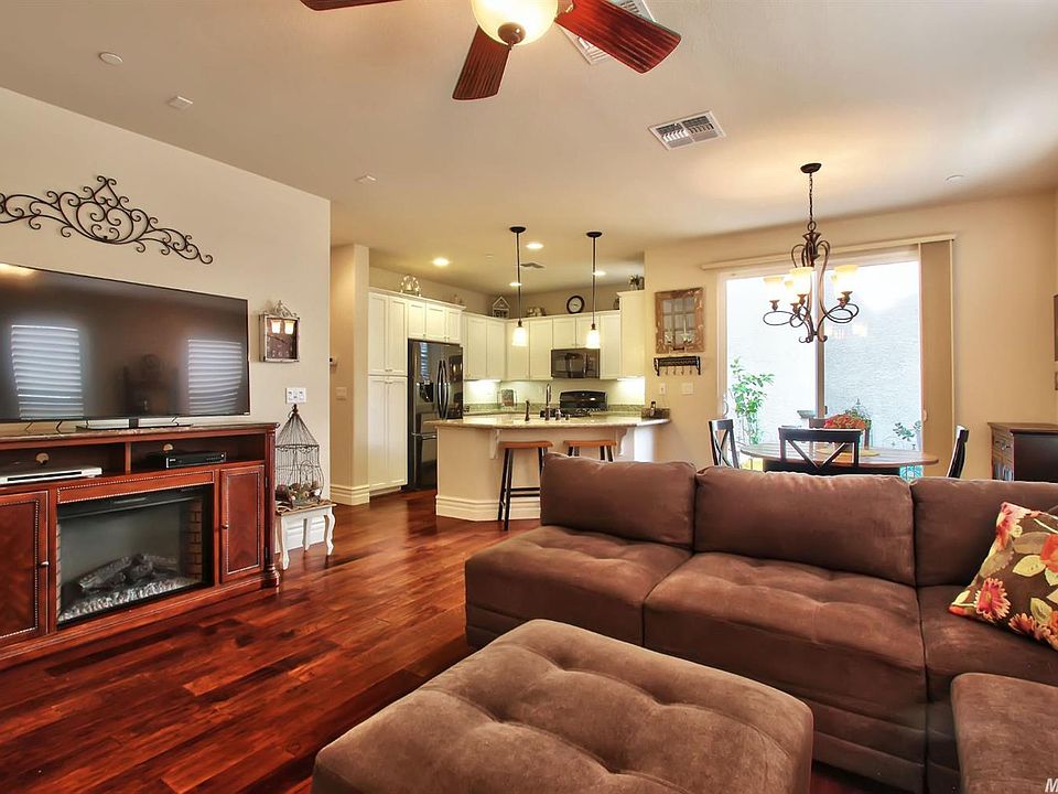 1st image of 203 Talmont Cir #203