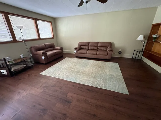 4 bed, 1670 sqft, $2,650 — Photo 1