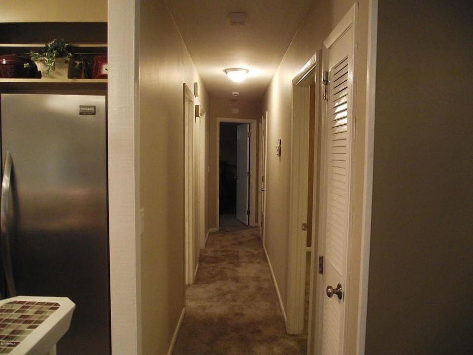Kitchen/Hallway with pantry