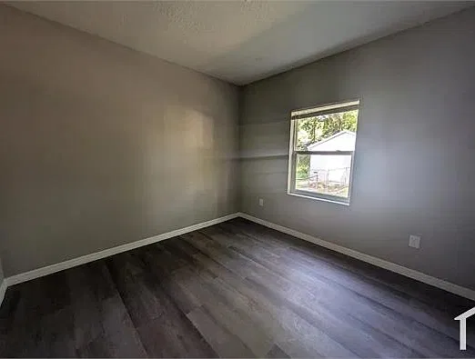 4 bed, 1092 sqft, $1,924 — Photo 3