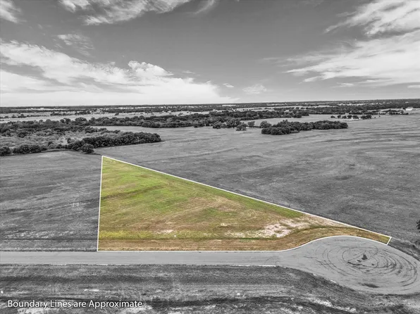 38 Sorghum Hl, Elm Mott, TX 76640