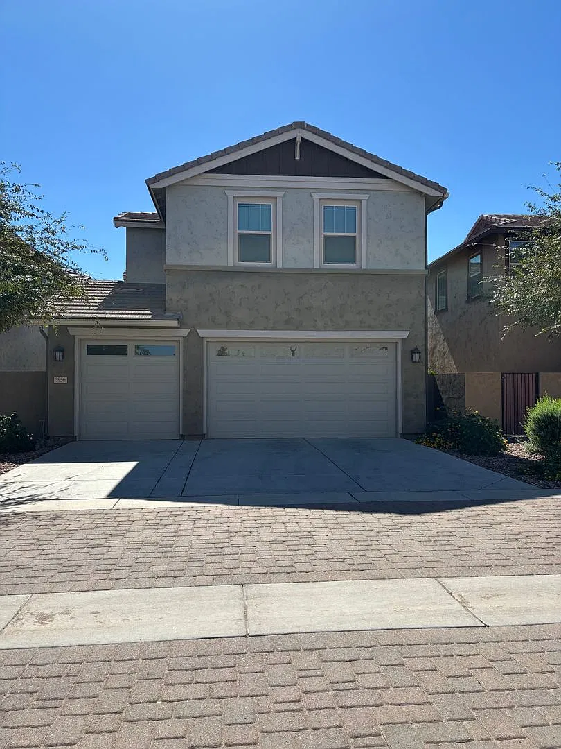 4 bedroom with a loft 3 full bath 3 car garage Cooley Station Gilbert Home for RENT — Photo 3