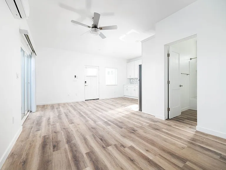 3990 Darwin Ave — Photo 7