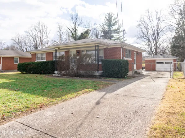3217 Teakwood Cir, Louisville, KY 40216