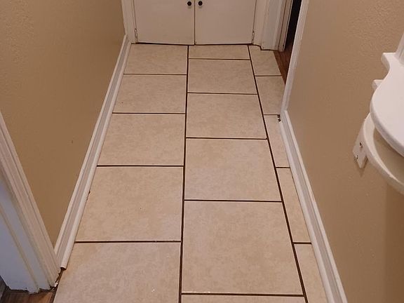 5th image of 7416 SE 15th St