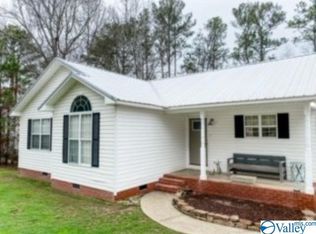 2208 James Dr, Southside, AL 35907