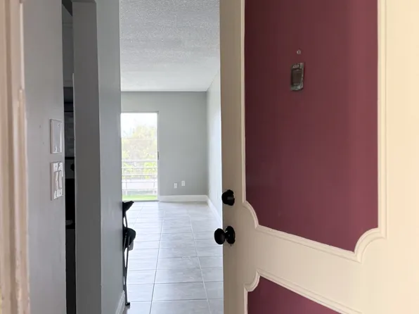 2800 NW 56th Ave, Lauderhill, FL