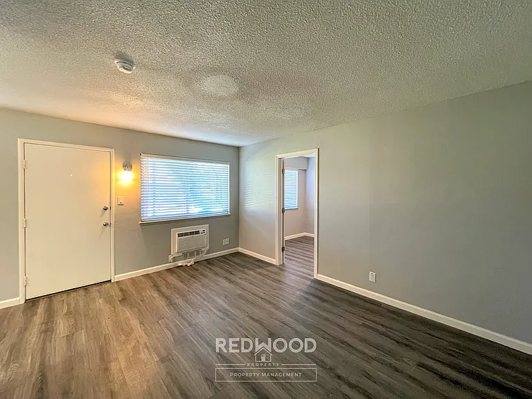 5324 Holiday Dr. — Photo 23