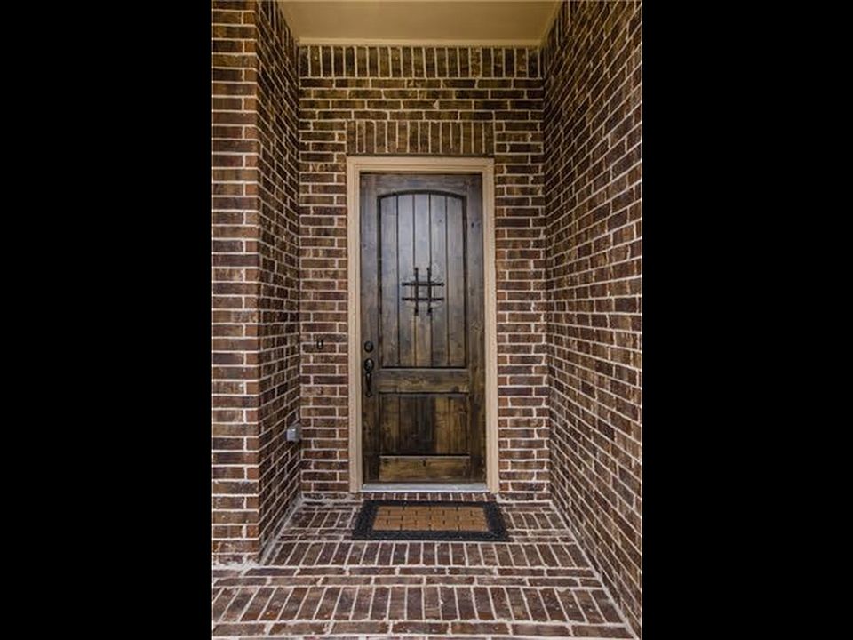 1st image of 51 Golden Orchard Pl