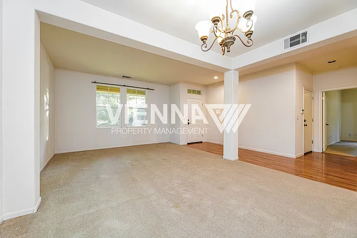 4521 Pheasant Ln — Photo 2