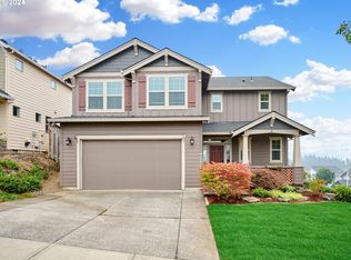 890 NE Tailor St, Estacada, OR 97023