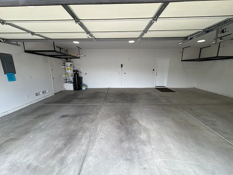 2506 Silver Beach Dr — Photo 43