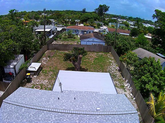 4th image of 1413 S C Terrace Terrace S