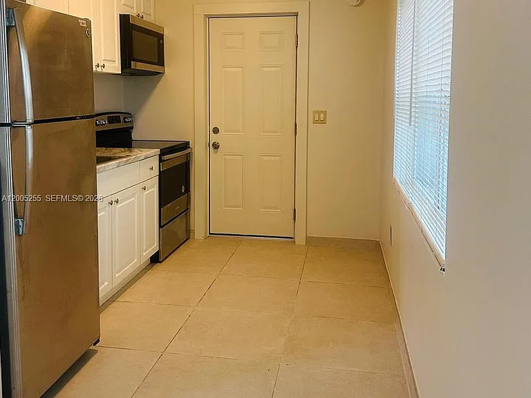 1708 Van Buren St #6 — Photo 4