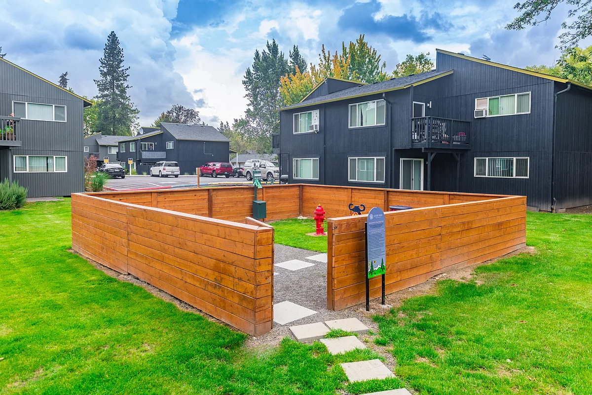 Building Photo - Aster Parc by Trion Living