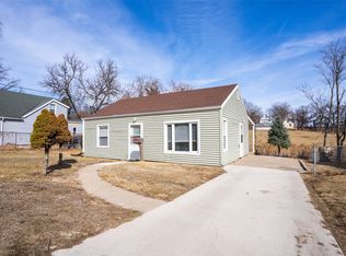 947 28th St, Des Moines, IA 50312