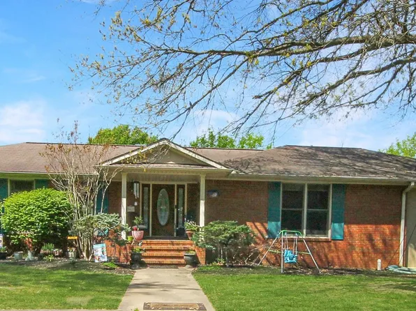 1412 Dudley Dr, Murray, KY 42071