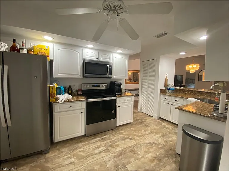14805 Crooked Pond Ct — Photo 16