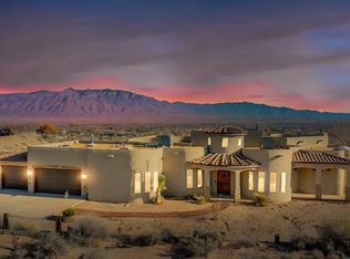 3 Quiet Ln, Corrales, NM 87048