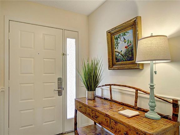 2nd image of 1470 Wood Ave APT 303