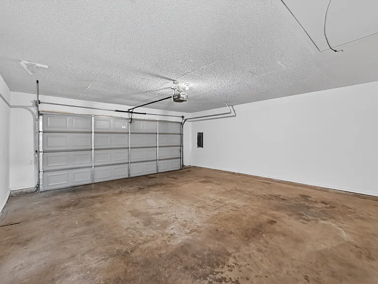 4020 Saint Christopher Ln — Photo 16