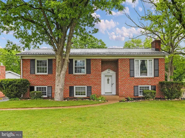 15614 Winslow St SW, Cresaptown, MD 21502