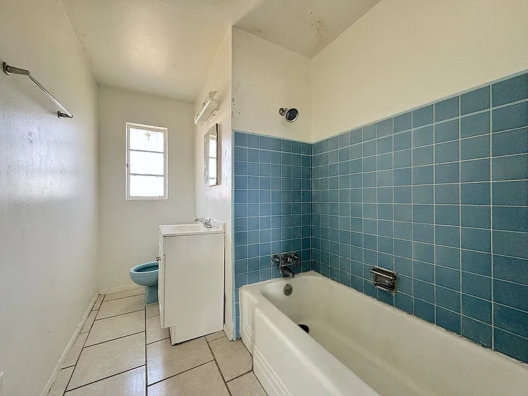 4117 Volcanic Ave — Photo 17