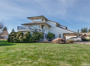 2716 185th Ave E, Lake Tapps, WA 98391