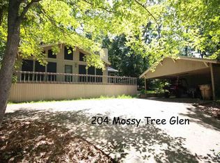 204 Mossy Tree Gln, Holly Lake Ranch, TX 75765