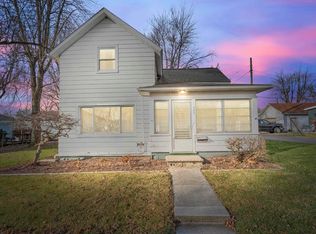 307 N Line St, Churubusco, IN 46723