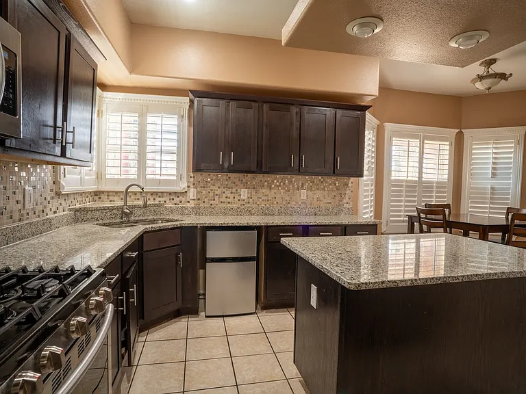 12421 Tierra Encino Dr — Photo 2