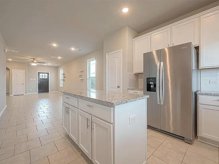 7446 French Quarter Ct — Photo 11