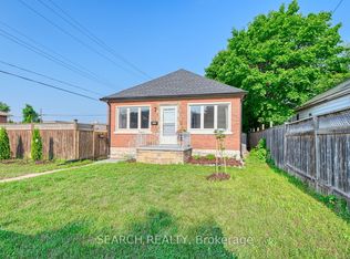 701 Brighton Ave #1, Hamilton, ON L8H 6H5