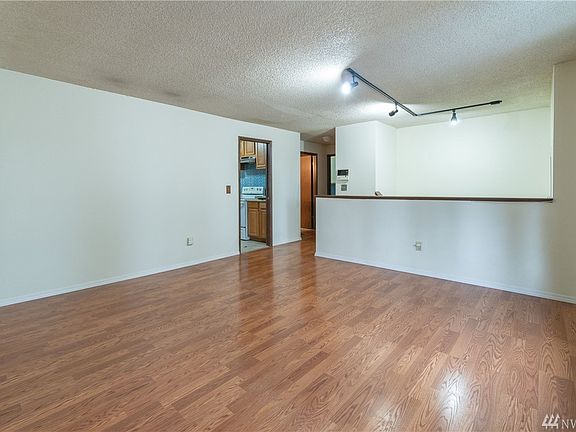 2nd image of 5709 E Roosevelt Ave