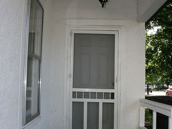 2nd image of 424 E Burton St